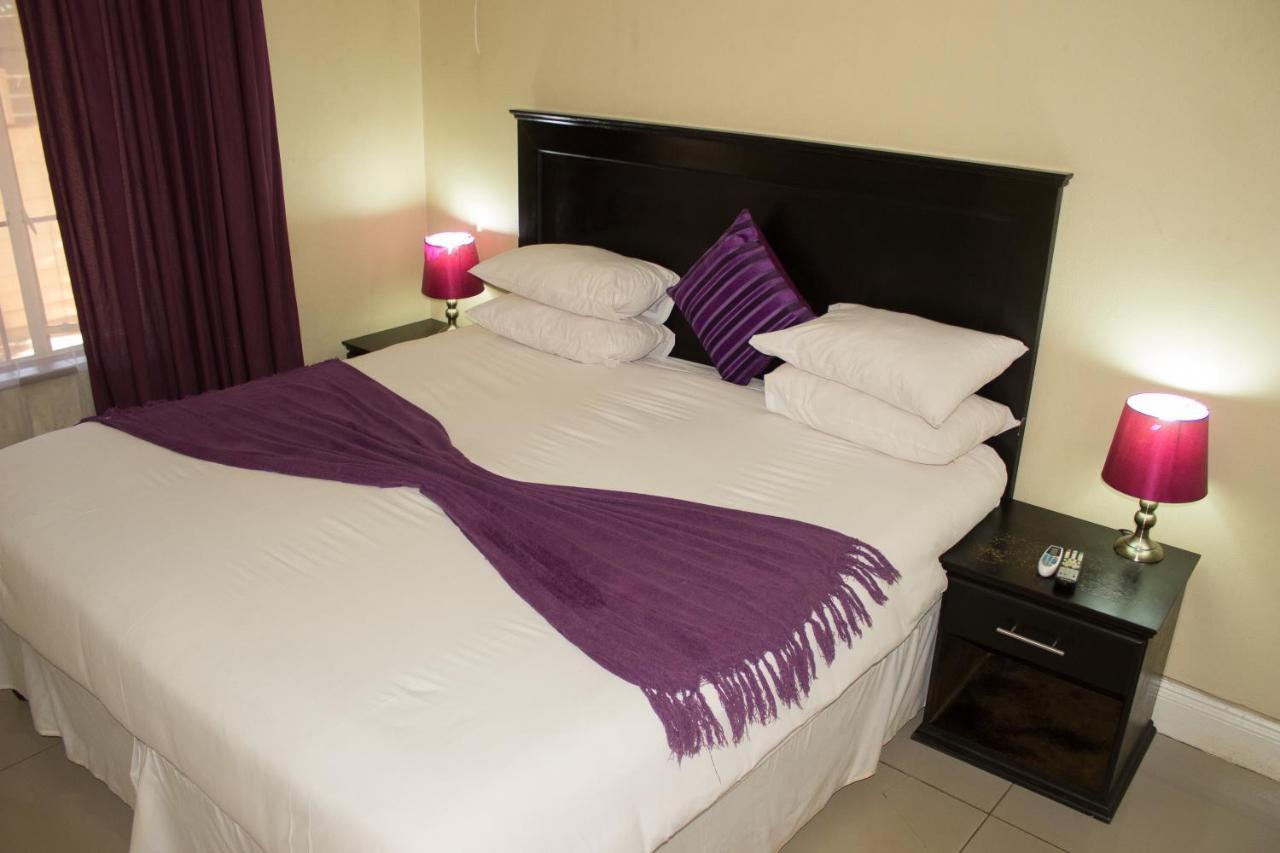 Maple Guest House Pretoria Exterior photo